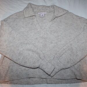 Sincerely Jules Women's Cream V-Neck Sweater